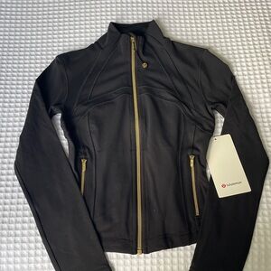 BRAND NEW W TAGS! Lululemon Define Cropped Jacket *Nulu with Gold Zipper